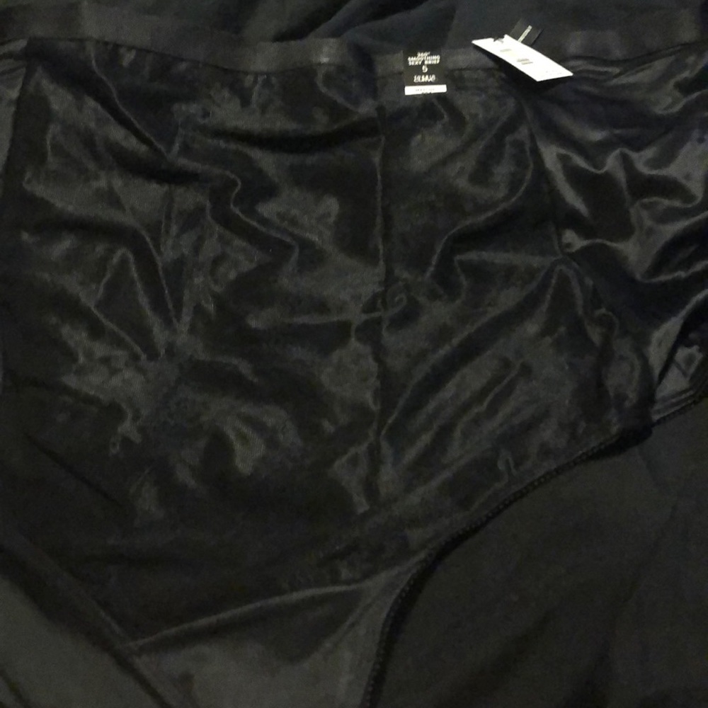 TORRID Black Briefs, Size 5.